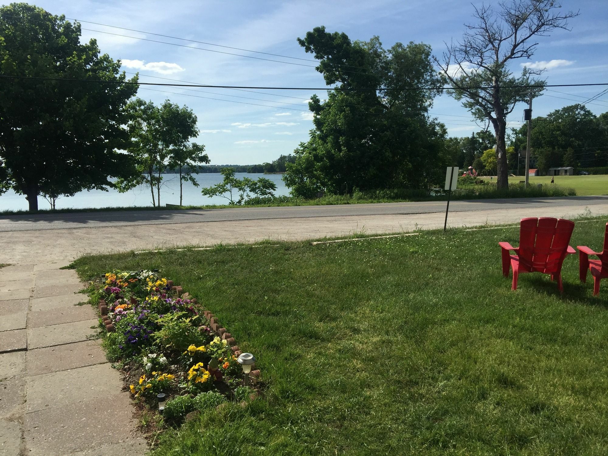 Lakeside Inn Orillia Exterior photo